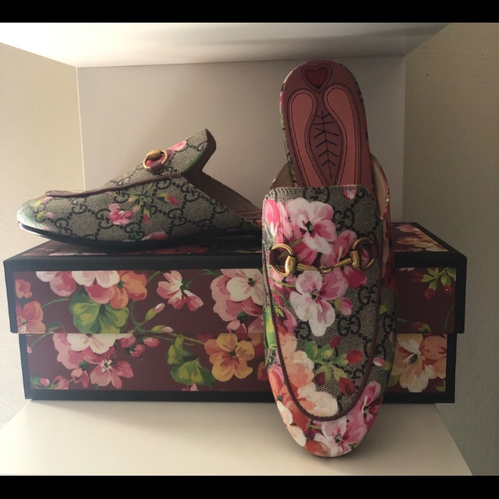 Gucci Blooms mules